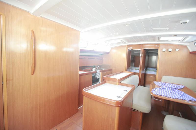 Book yachts online - sailboat - Cyclades 50.5 - Barnie - rent