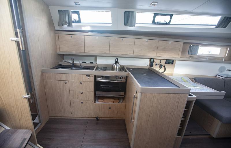 Book yachts online - sailboat - Oceanis 45 (2018) - Hande - rent