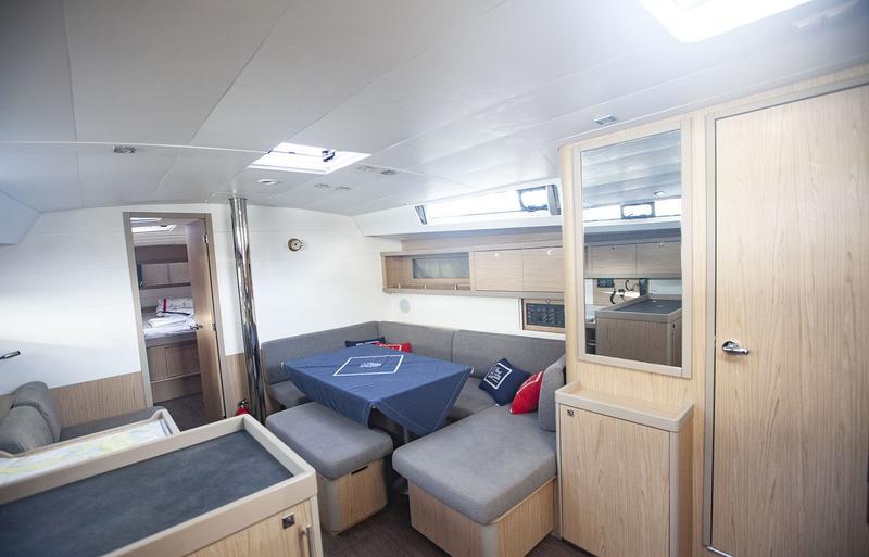 Book yachts online - sailboat - Oceanis 45 (2018) - Hande - rent