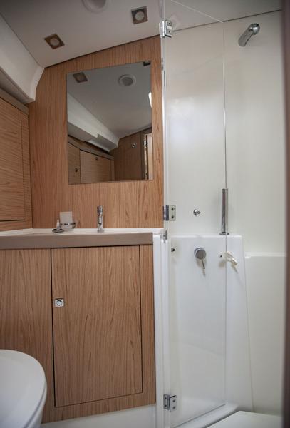 Book yachts online - sailboat - Oceanis 45 (2018) - Hande - rent