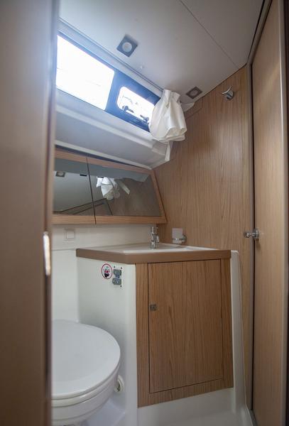 Book yachts online - sailboat - Oceanis 45 (2018) - Hande - rent