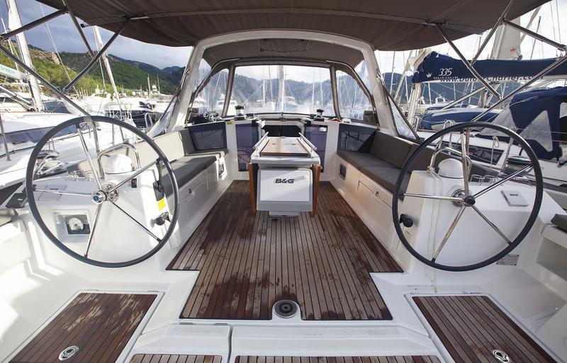 Book yachts online - sailboat - Oceanis 45 (2018) - Hande - rent