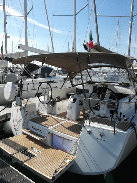 Book yachts online - sailboat - Sun Odyssey 440 - Frenetica - rent