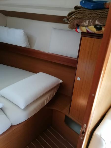 Book yachts online - sailboat - Sun Odyssey 39i - Xenia - rent