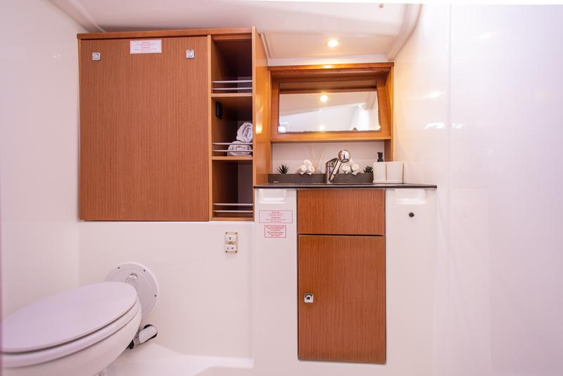 Book yachts online - sailboat - Bavaria 51 Cruiser - Philoctetes - rent