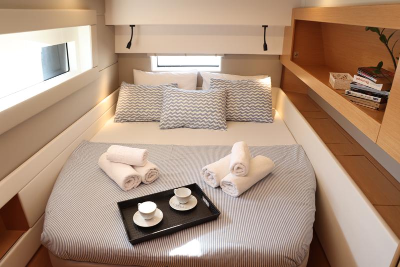 Book yachts online - catamaran - Nautitech 46 Fly - Aureliano - rent