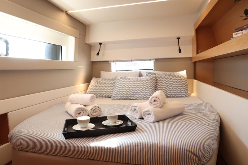 Book yachts online - catamaran - Nautitech 46 Fly - Aureliano - rent