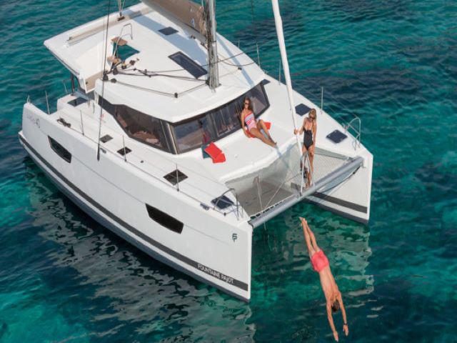 Book yachts online - catamaran - Lucia 40 - Brave Coquina - rent