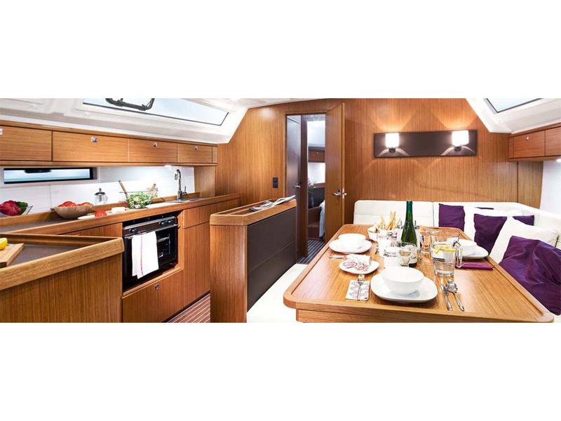 Book yachts online - sailboat - Bavaria Cruiser 46 - Astro - rent