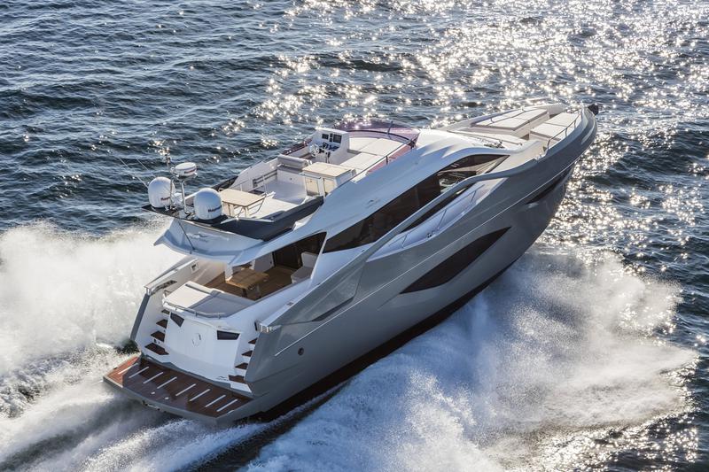 Book yachts online - motorboat - Numarine 62 - Journey - rent