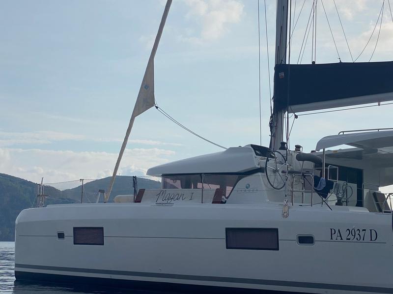 Book yachts online - catamaran - Lagoon 42 - MAGAN 1 WATER MAKER - PANNELS  - rent
