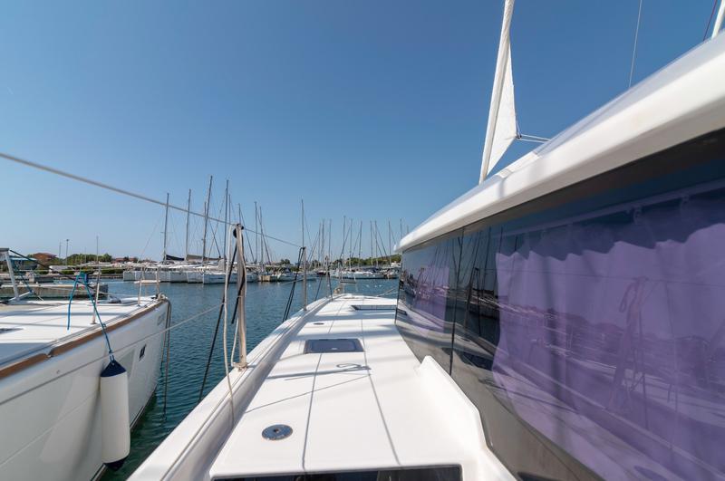 Book yachts online - catamaran - Dufour Catamaran 48 - DREAMLAND - rent