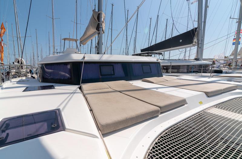 Book yachts online - catamaran - Dufour Catamaran 48 - DREAMLAND - rent