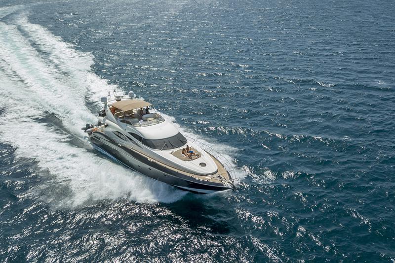 Book yachts online - motorboat - Sunseeker Manhattan 84 - SKYWATER - rent