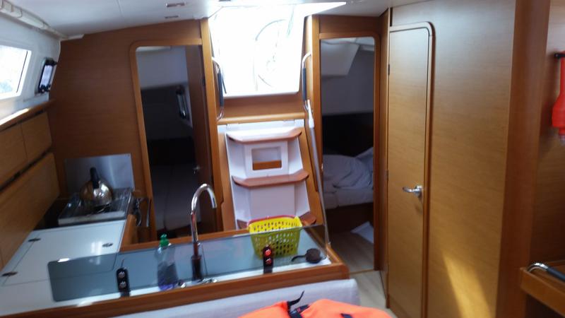 Book yachts online - sailboat - Sun Odyssey 379 - Orion - rent