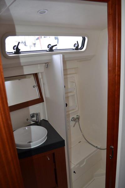 Book yachts online - sailboat - Hanse 415 - Vega - rent