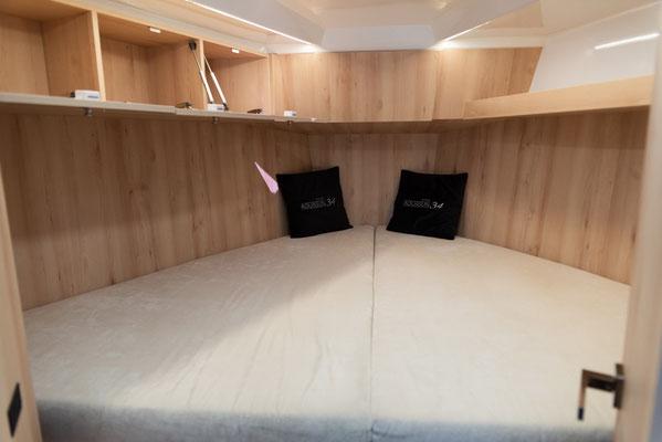 Book yachts online - motorboat - Nikhen Aquasun 34 - Aqua Sun - rent