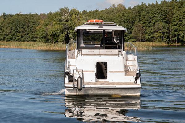 Book yachts online - motorboat - Nikhen Aquasun 34 - Aqua Sun - rent