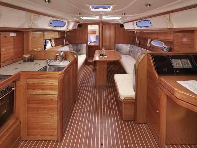 Book yachts online - sailboat - Bavaria Cruiser 37 - Diana - rent
