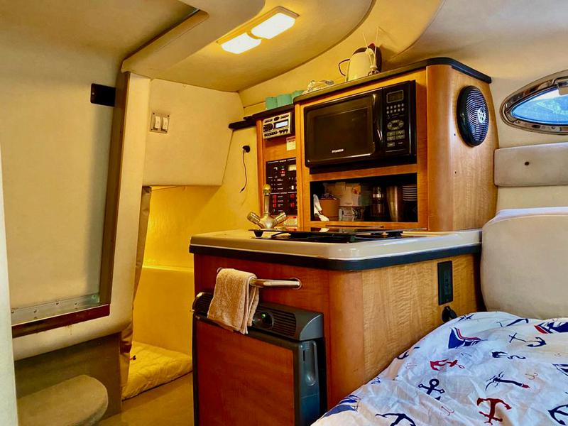 Book yachts online - motorboat - Sea Ray Sundancer 240 - Sea Ray Sundancer 240 - rent