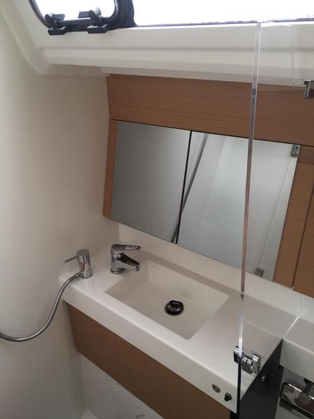 Book yachts online - sailboat - Sun Odyssey 410 - Intrepida - rent