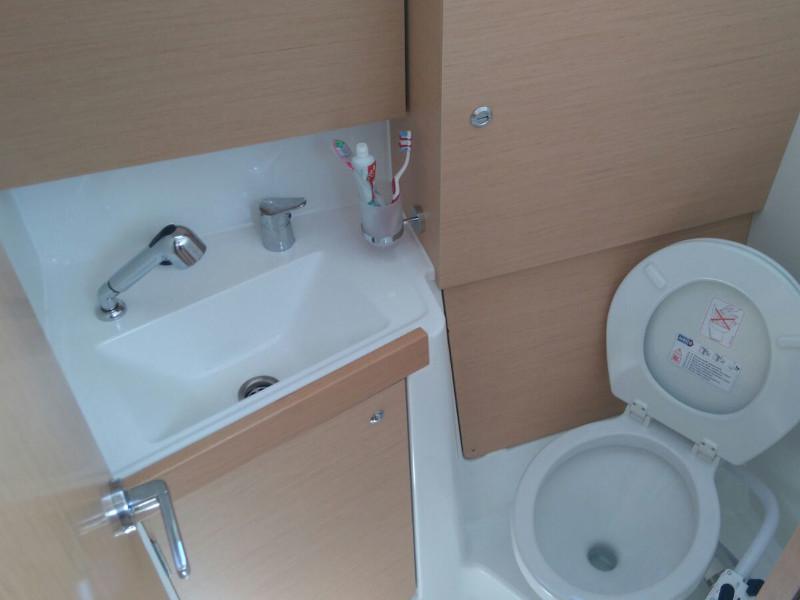 Book yachts online - sailboat - Oceanis 38 - Folie - rent