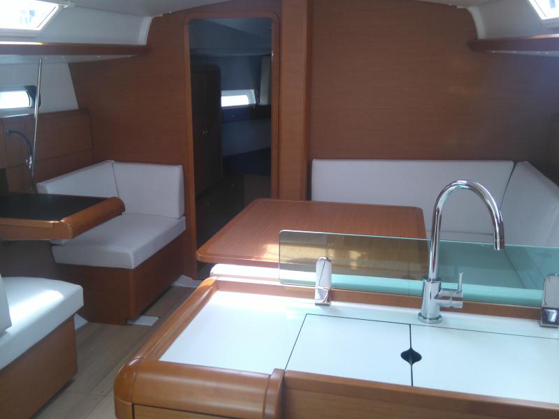 Book yachts online - sailboat - Sun Odyssey 419 - Dayse - rent