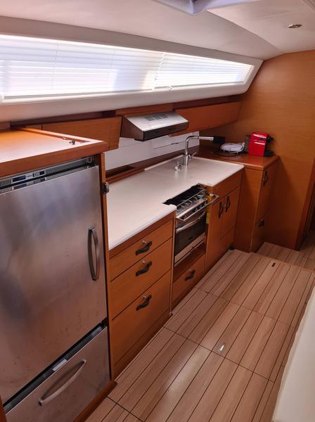 Book yachts online - sailboat - Jeanneau 54 - PANAYIOTIS K - rent