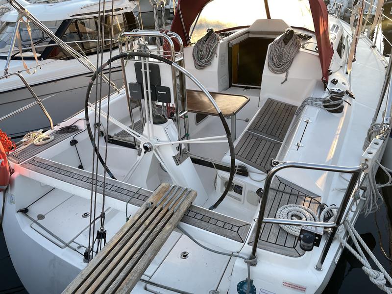Book yachts online - sailboat - Elan 340 - Four Winds - rent
