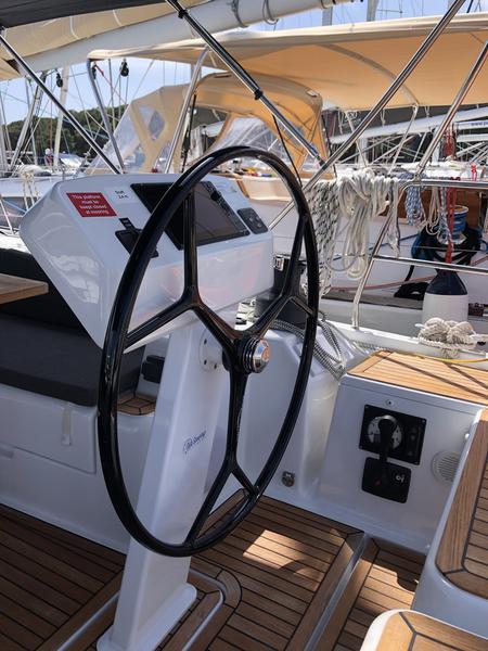 Book yachts online - sailboat - Hanse 508 - Lady Aga - rent