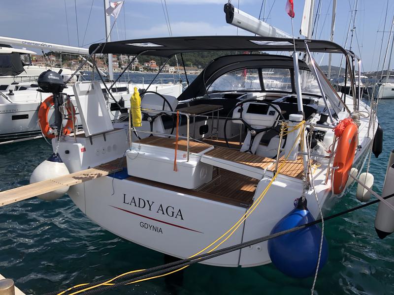Book yachts online - sailboat - Hanse 508 - Lady Aga - rent