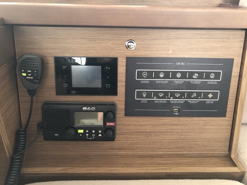 Book yachts online - catamaran - Lagoon 40 - El Paso - rent