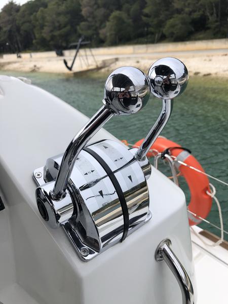 Book yachts online - catamaran - Lagoon 40 - El Paso - rent