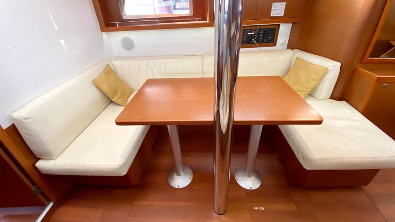 Book yachts online - sailboat - Oceanis 41 - Noah - rent