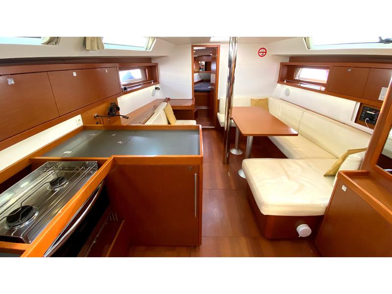Book yachts online - sailboat - Oceanis 41 - Noah - rent