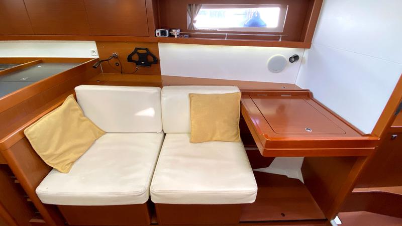 Book yachts online - sailboat - Oceanis 41 - Noah - rent