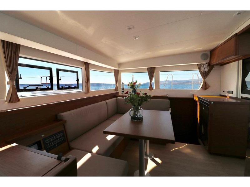 Book yachts online - catamaran - Lagoon 40 - SAIL AND PASSION - rent