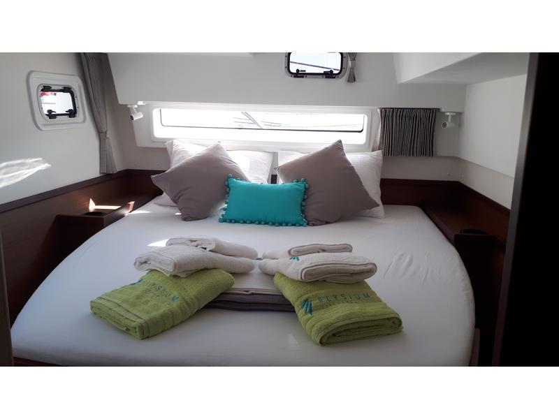 Book yachts online - catamaran - Lagoon 42 - Elysium crewed - VIP equipped - rent