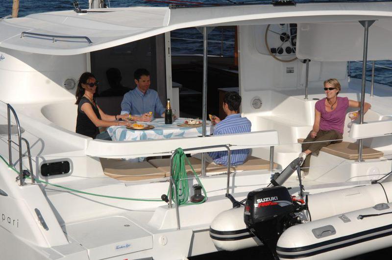 Book yachts online - catamaran - Lipari 41 - Mariona - rent