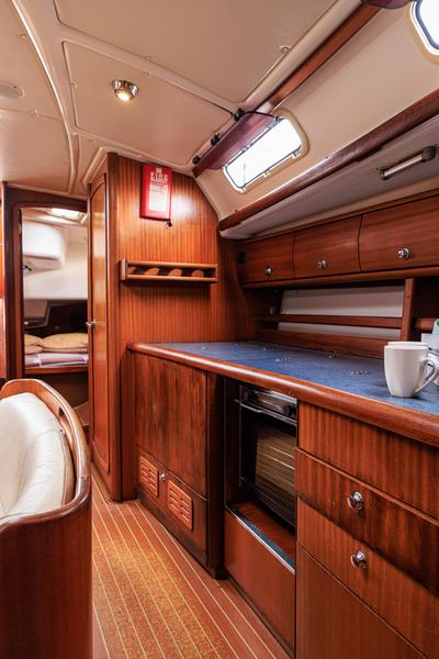 Book yachts online - sailboat - Bavaria 44 - Twins - rent