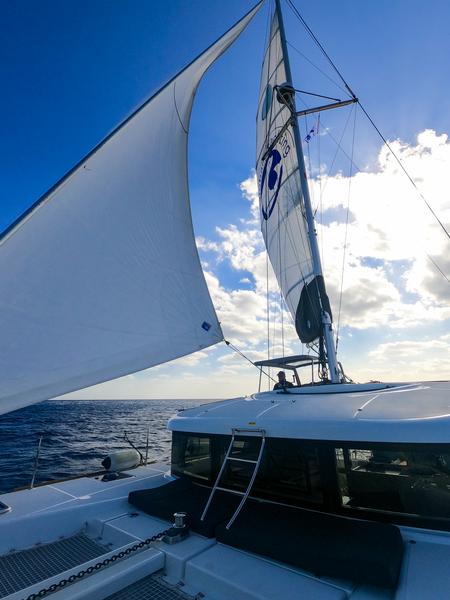 Book yachts online - catamaran - Lagoon 40 - Lea - rent