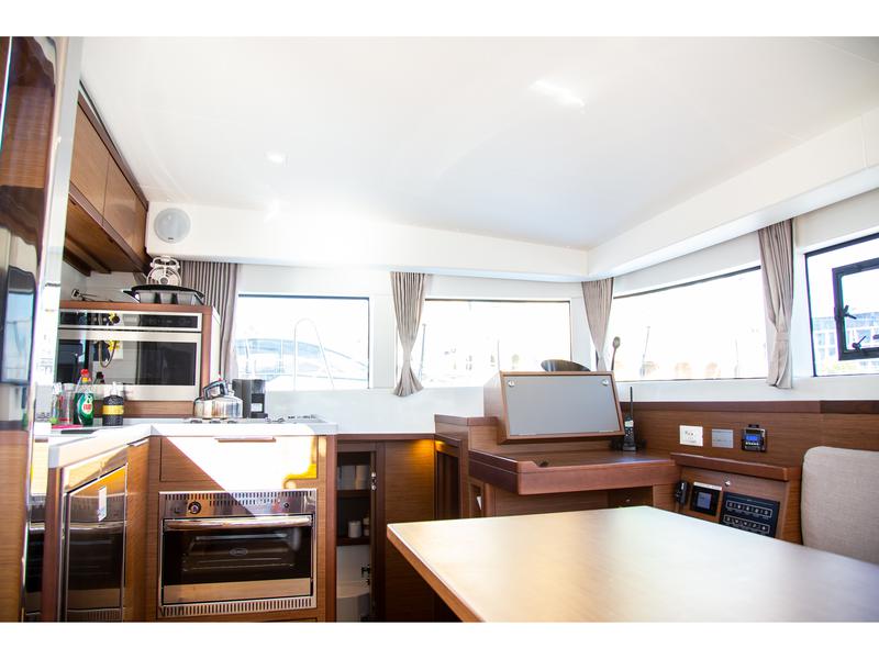 Book yachts online - catamaran - Lagoon 40-4 - Alice - rent