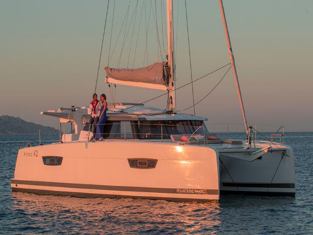 Book yachts online - catamaran - Astrea 42 - Pleasant Arbour - rent