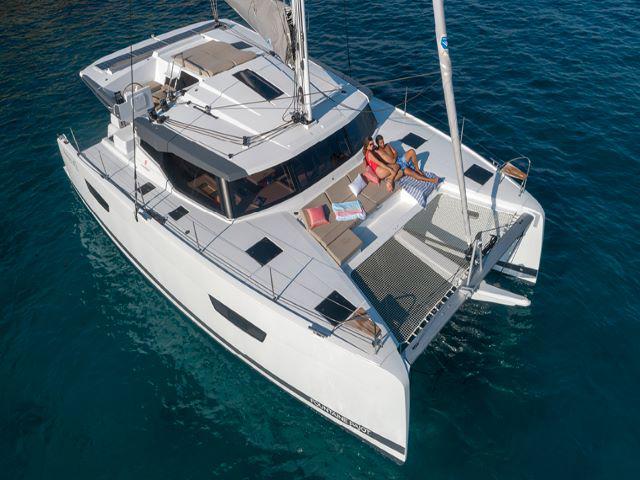 Book yachts online - catamaran - Astrea 42 - Pleasant Arbour - rent