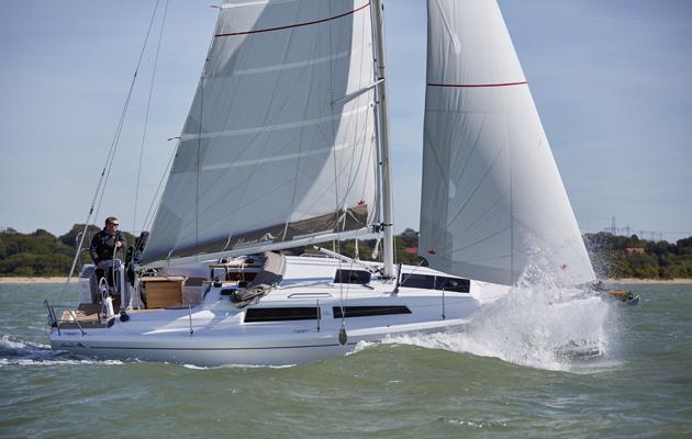Book yachts online - sailboat - Hanse 315 - Nautilus - rent