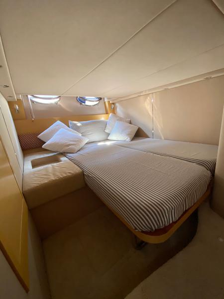 Book yachts online - motorboat - Atlantis 39 - G&amp;K - rent