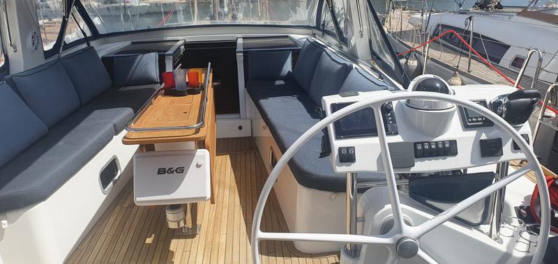 Book yachts online - sailboat - Oceanis 60 - Ultreya - rent