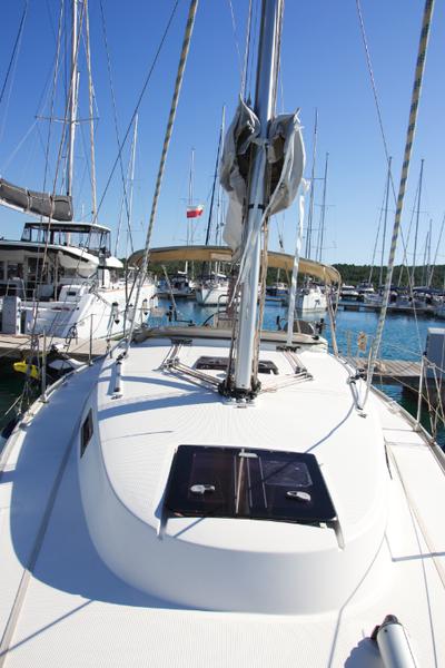 Book yachts online - sailboat - Bavaria Cruiser 32 - Cessar - rent