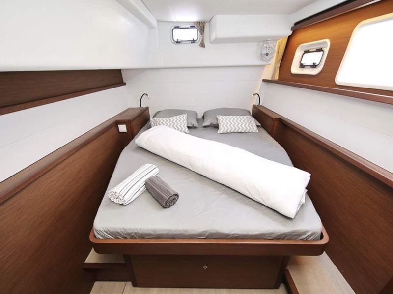 Book yachts online - catamaran - Lagoon 450 Sport - I Love Anna - rent