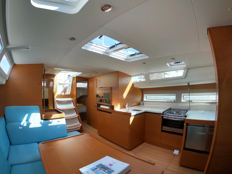 Book yachts online - sailboat - Sun Odyssey 490 - Nonna - rent